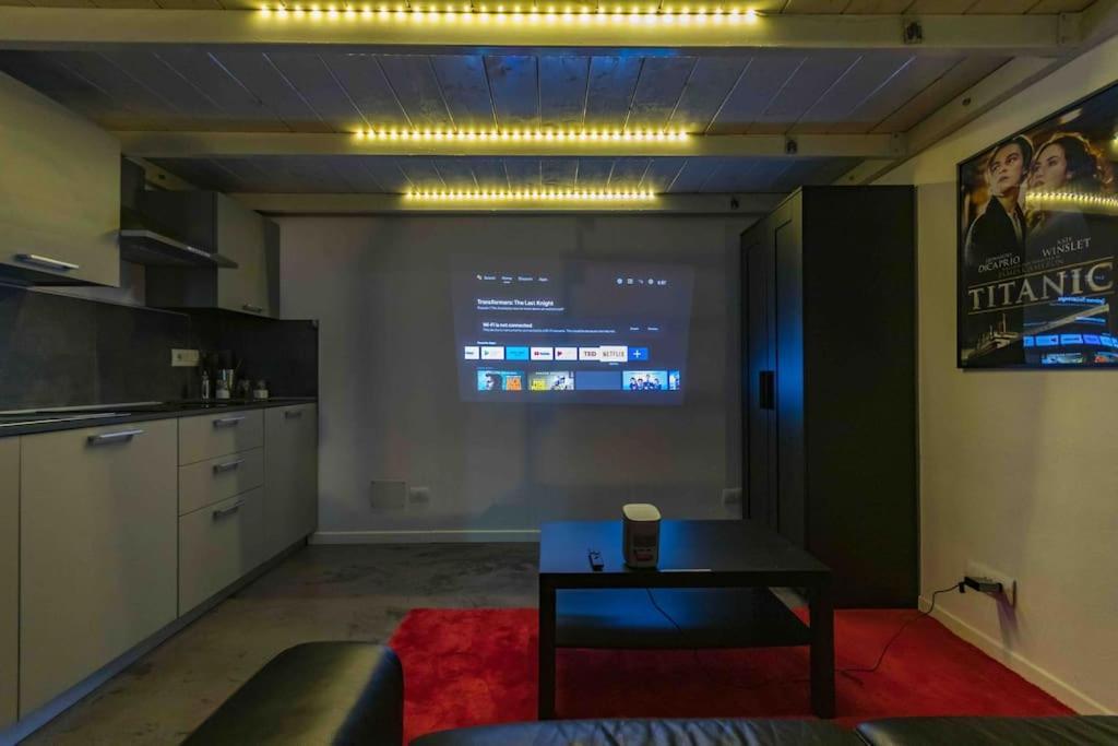 Hollywood Housein The Heart Of Apartamento *