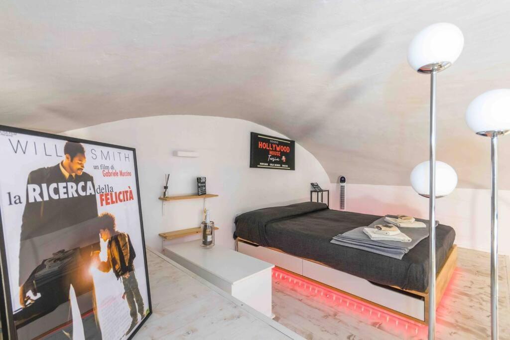 Hollywood Housein The Heart Of * Turin
